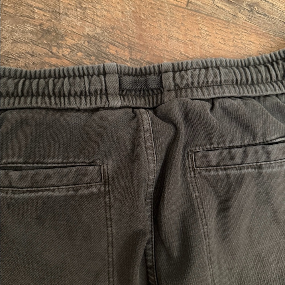 📦 Athleta Farallon Cargo Crop - Picture 7 of 10